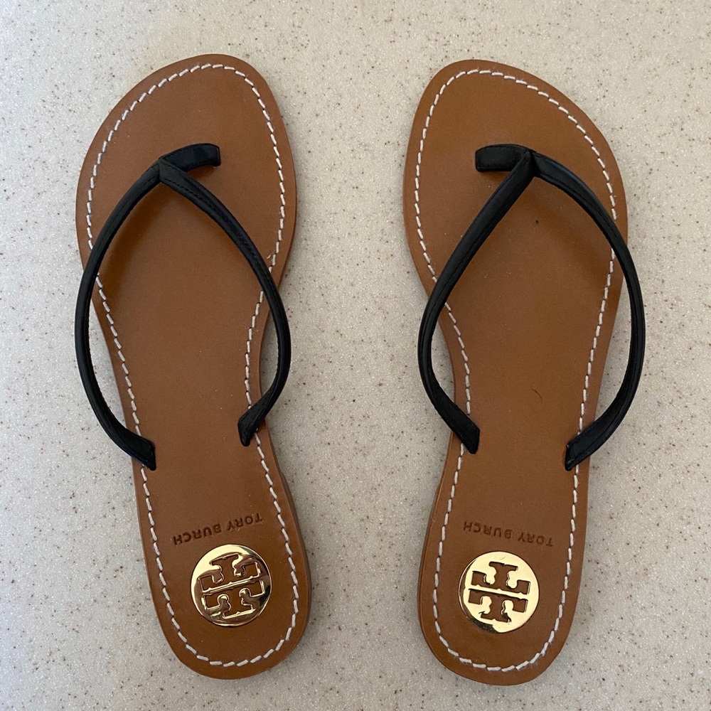 Tory Burch flip flops size 7 new